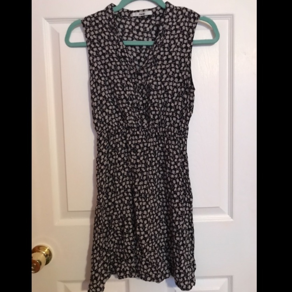 Final Price - floral shift dress